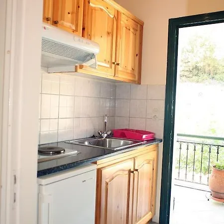 公寓式酒店 Marathes 4*