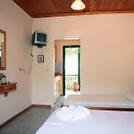 Apart Otel Marathes
