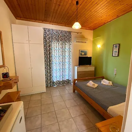 Aparthotel Marathes Studios