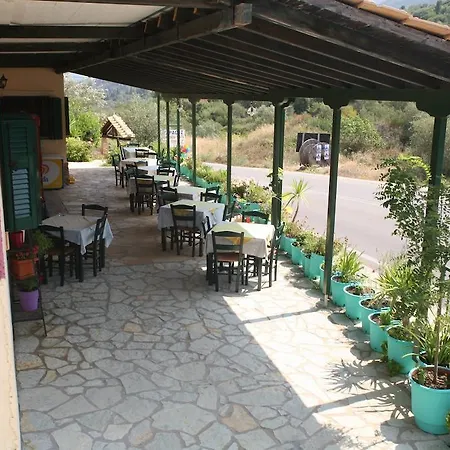 Marathes Apart Otel 4*