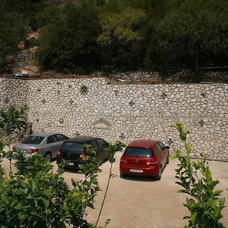 Marathes Áyios Nikítas