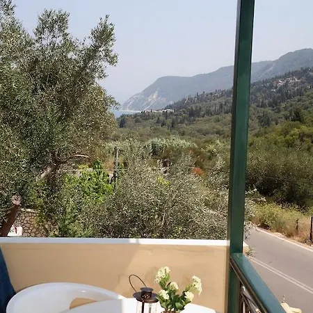 Apart Otel Marathes Áyios Nikítas