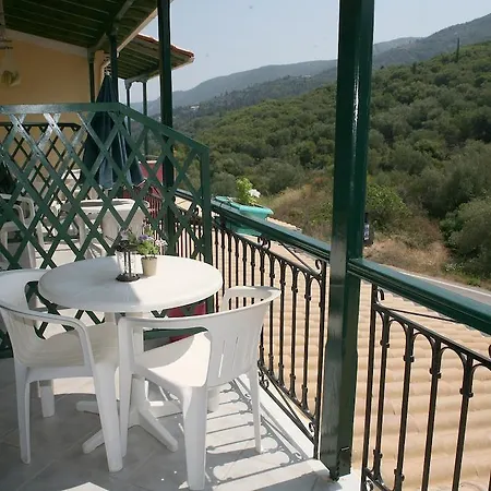 Apart Otel Marathes Áyios Nikítas