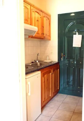 Hotel de apartamente Marathes Áyios Nikítas