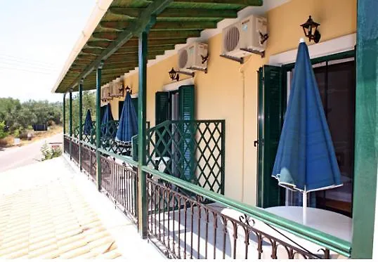 Hotel de apartamente Marathes Áyios Nikítas